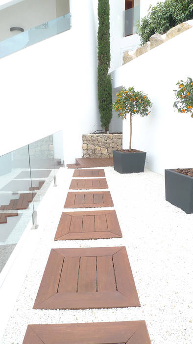 Vivienda unifamiliar en Ibiza Ivan Torres Architects Balcones y terrazas modernos Accesorios y decoración