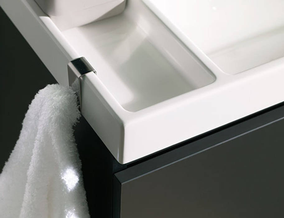 Muebles de baño b-box de Bath+, Sánchez Plá Sánchez Plá Modern Bathroom