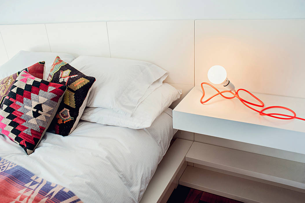 Creeper, Mags Design Mags Design Minimalist bedroom Bedside tables