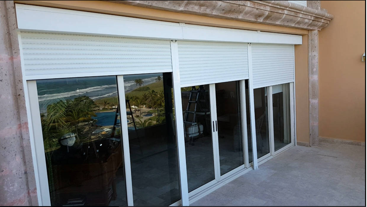 PERSIANAS Y CORTINAS, Arquiindeco Arquiindeco Modern Windows and Doors Blinds & shutters