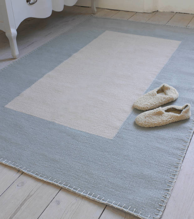 Heather Stitch Rug homify Dormitorios de estilo minimalista