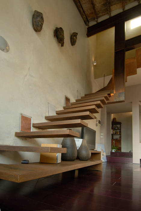 Luminosità avvolgente, Angelo Sabella Architetto Angelo Sabella Architetto Cầu thang Stairs