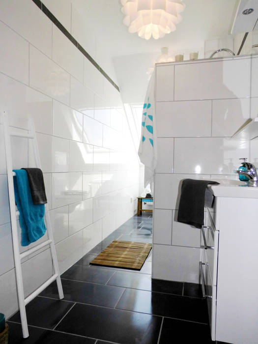 Home Staging - Dachgeschosswohnung in Duisburg, raum² - wir machen wohnen raum² - wir machen wohnen Industrial style bathroom