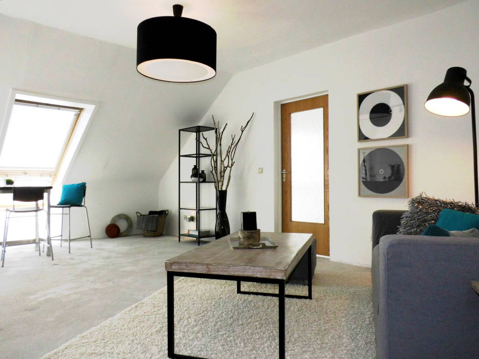 Home Staging - Dachgeschosswohnung in Duisburg, raum² - wir machen wohnen raum² - wir machen wohnen Industrial style living room