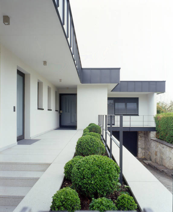 Eingangsbereich Aussen Moderne Hauser Von Tredup Design Interiors Modern Homify