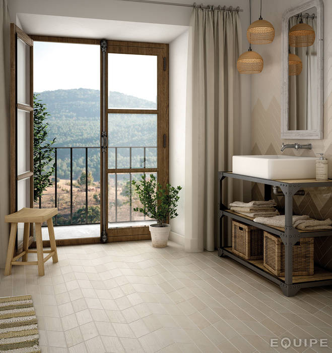 homify Mediterranean style walls & floors Tiles