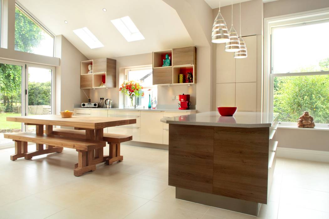 Contemporary Kitchen in 19th Century Home, in-toto Kitchens Design Studio Marlow in-toto Kitchens Design Studio Marlow Dapur Modern