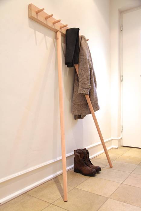 Pecten Garderobe by Scamillus+, mherweg design mherweg design Minimalist corridor, hallway & stairs Clothes hooks & stands