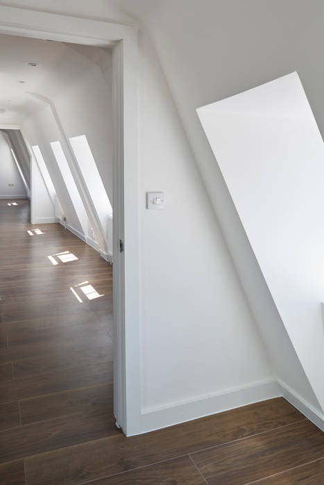 Let there be light... IS AND REN STUDIOS LTD Minimalist corridor, hallway & stairs