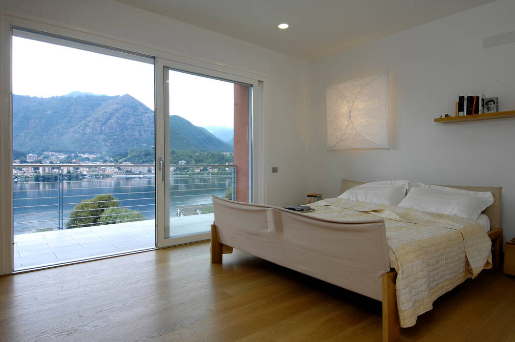 Villa sul Lago d'Orta, BIANCHETTIARCHITETTURA SA BIANCHETTIARCHITETTURA SA Modern Evler