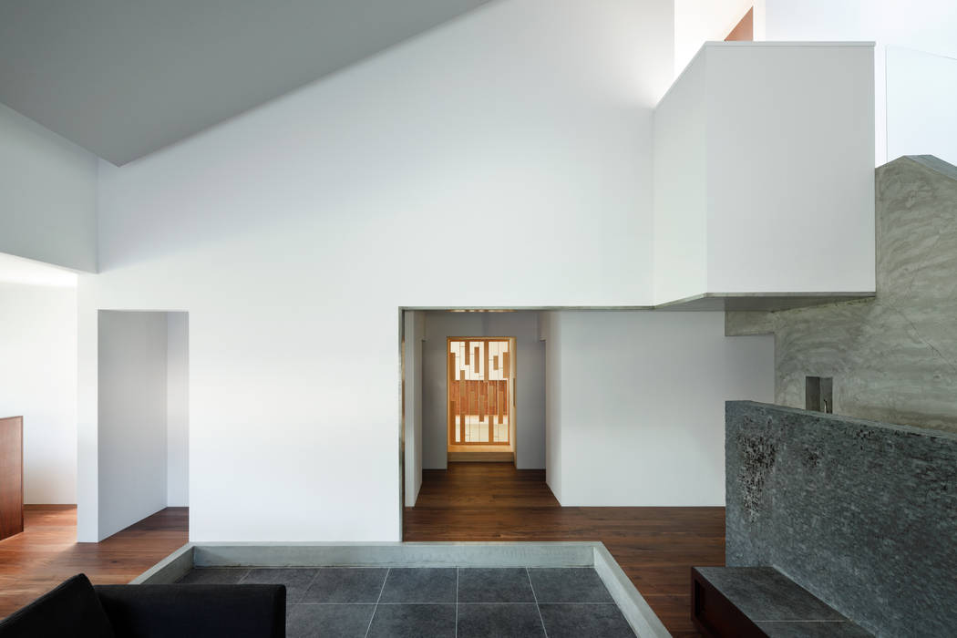 House of Representation, Form / Koichi Kimura Architects Form / Koichi Kimura Architects モダンな 家