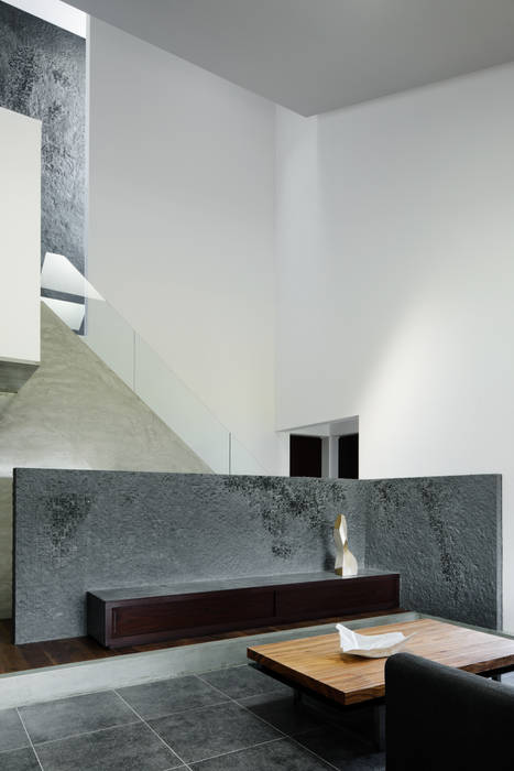 House of Representation, Form / Koichi Kimura Architects Form / Koichi Kimura Architects モダンデザインの リビング