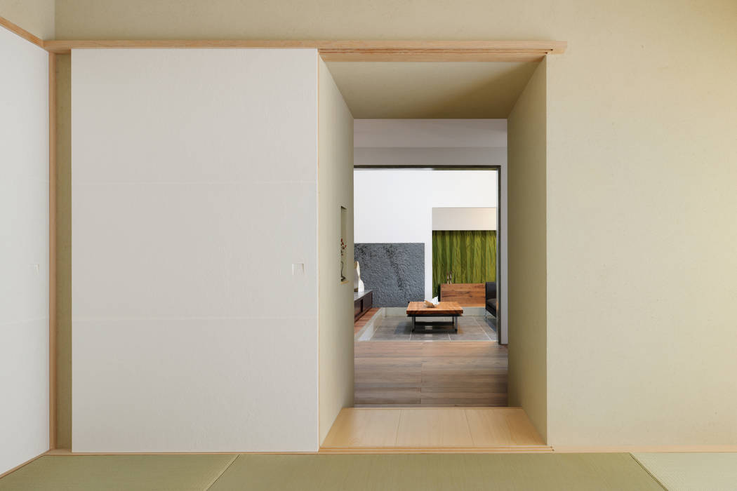 House of Representation, Form / Koichi Kimura Architects Form / Koichi Kimura Architects モダンデザインの 多目的室