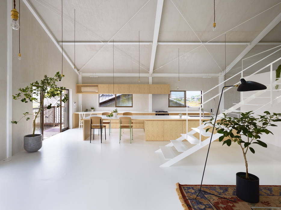 House in Yoro, AIRHOUSE DESIGN OFFICE AIRHOUSE DESIGN OFFICE Soggiorno minimalista