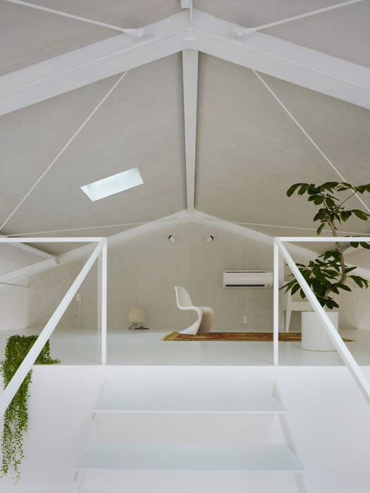 House in Yoro, AIRHOUSE DESIGN OFFICE AIRHOUSE DESIGN OFFICE Minimalistische Wohnzimmer