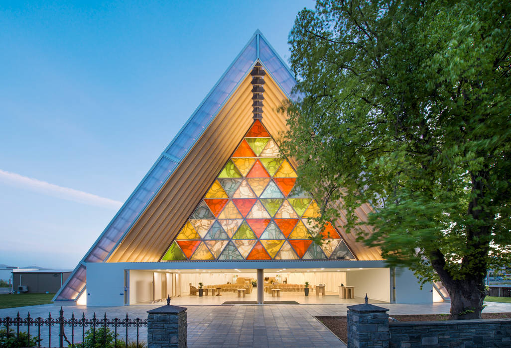 ​Cardboard Cathedral Christchurch, 坂茂建築設計 (Shigeru Ban Architects) 坂茂建築設計 (Shigeru Ban Architects) Espacios