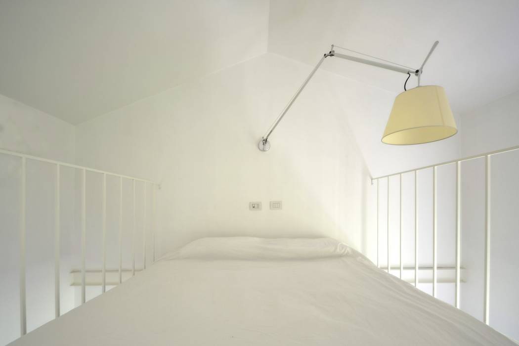 MINI FLAT PARIOLI, lad laboratorio architettura e design lad laboratorio architettura e design Camera da letto minimalista