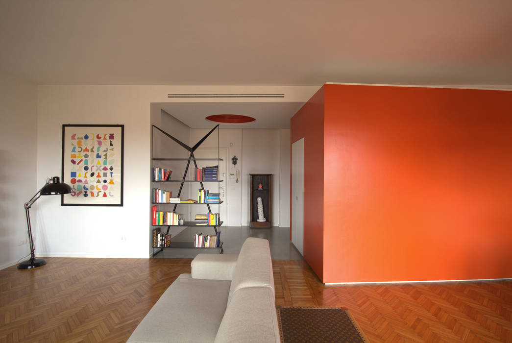 BLOCCO DI COLORE Giulietta Boggio archidesign Case moderne Tavolo,Edificio,Interior design,Di legno,Pavimentazione,Arte,Pavimento,apparecchio,Colore,Casa