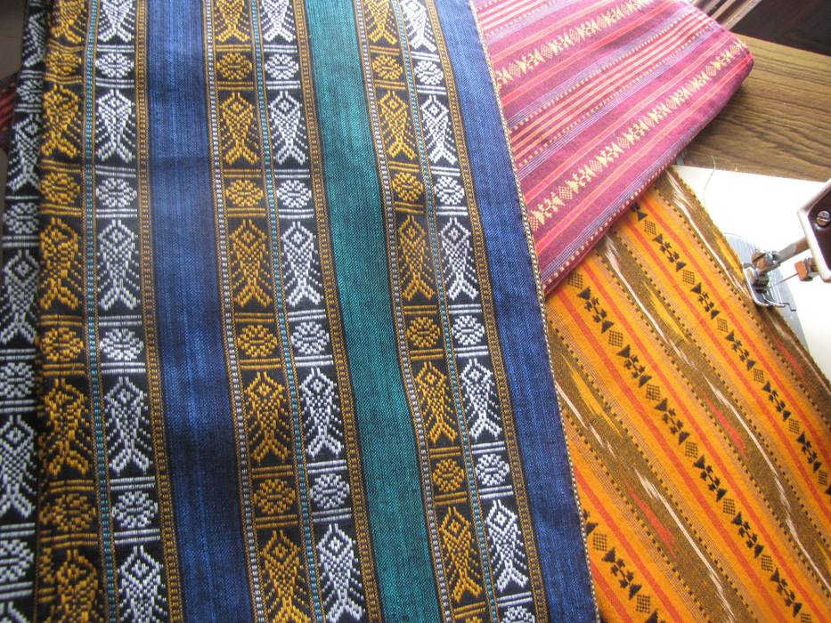 Intriguing Ikats TUNI Interiors Pvt. Ltd. Asian style bedroom Textiles