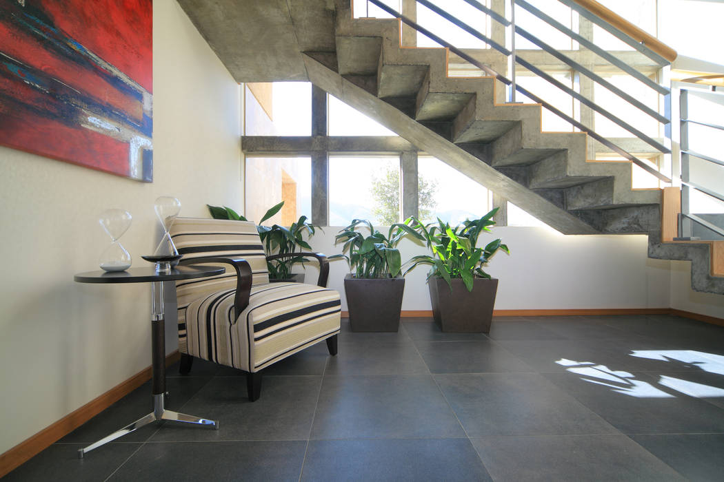 Casa Caritas No.58, ARQUIPLAN ARQUIPLAN Modern Corridor, Hallway and Staircase