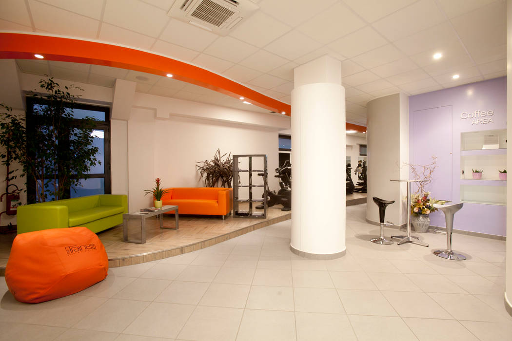 Centro Fitness The Trainer 4U Fitness & Club, Studio_P - Luca Porcu Design Studio_P - Luca Porcu Design Gym