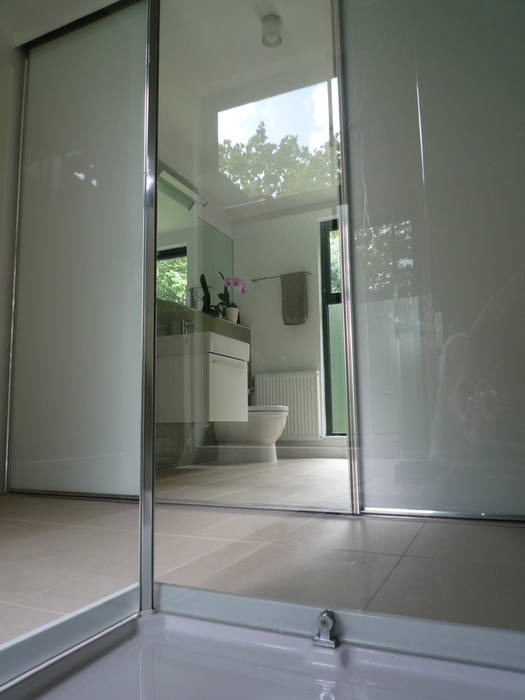 Ensuite Shower Room ArchitectureLIVE Kamar Mandi Modern ensuite bathroom,ensuite shower,full-height window,house extension,mirrored wall,bathroom mirror,obscured glass,wall hung sink