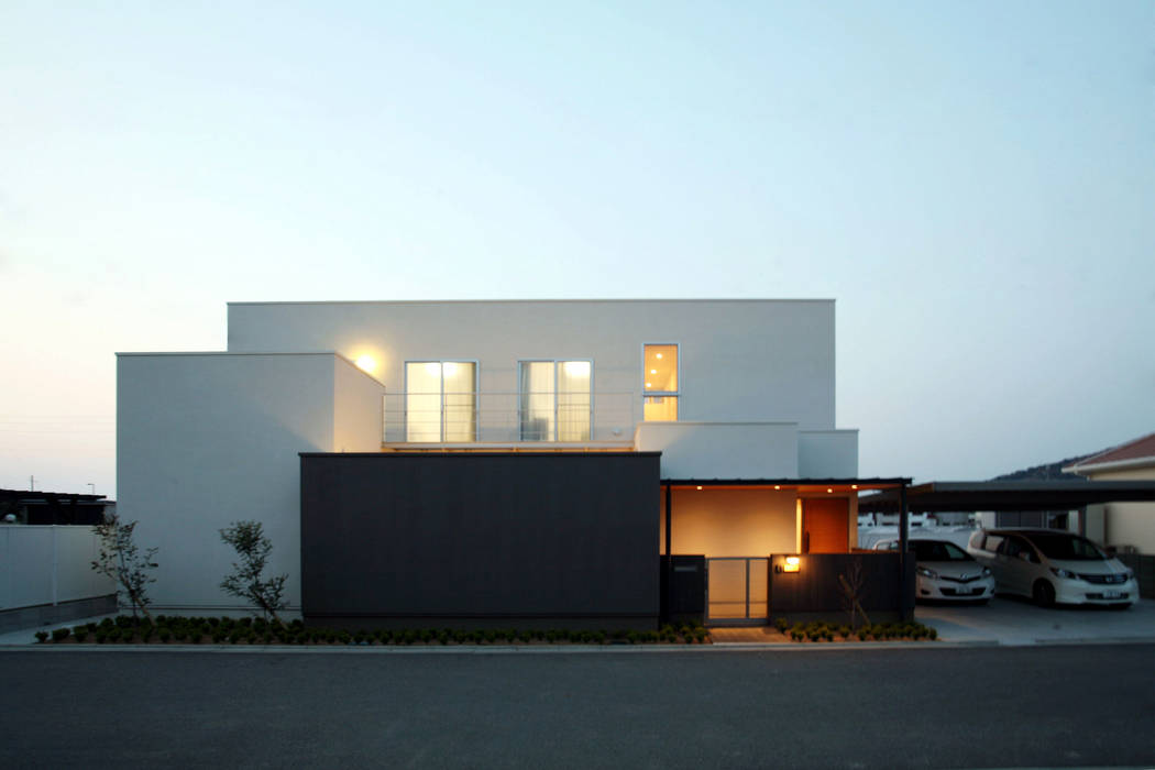 Sea Shore House, 株式会社 U建築研究所 株式会社 U建築研究所 Casas estilo moderno: ideas, arquitectura e imágenes