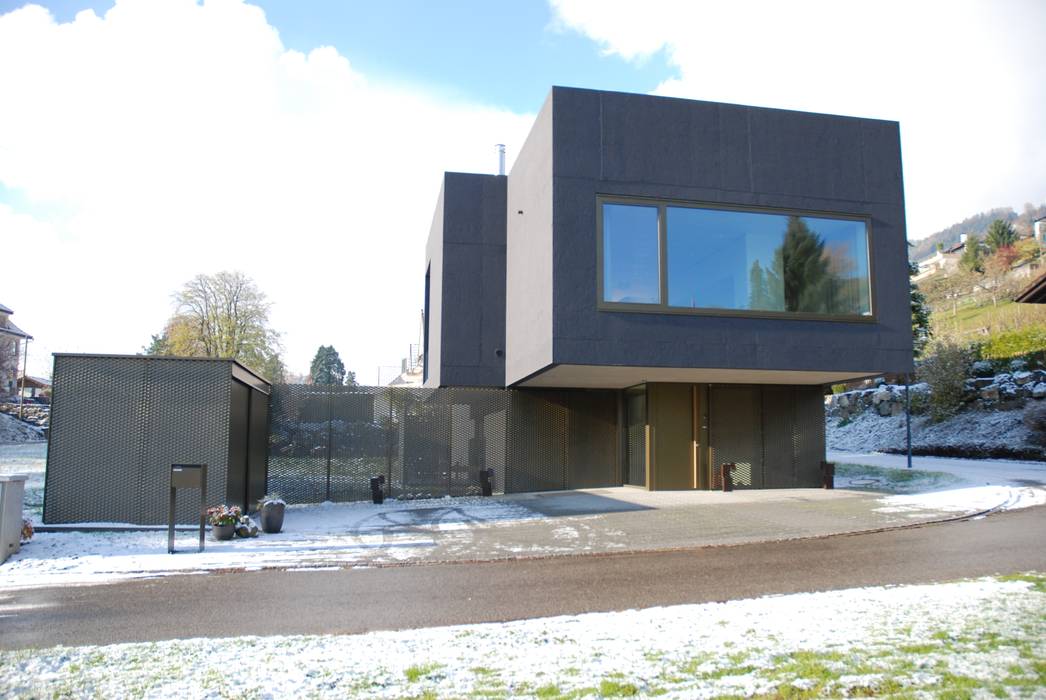Ostfassade raum.werk.plus. architektur + raumdesign Moderne Häuser