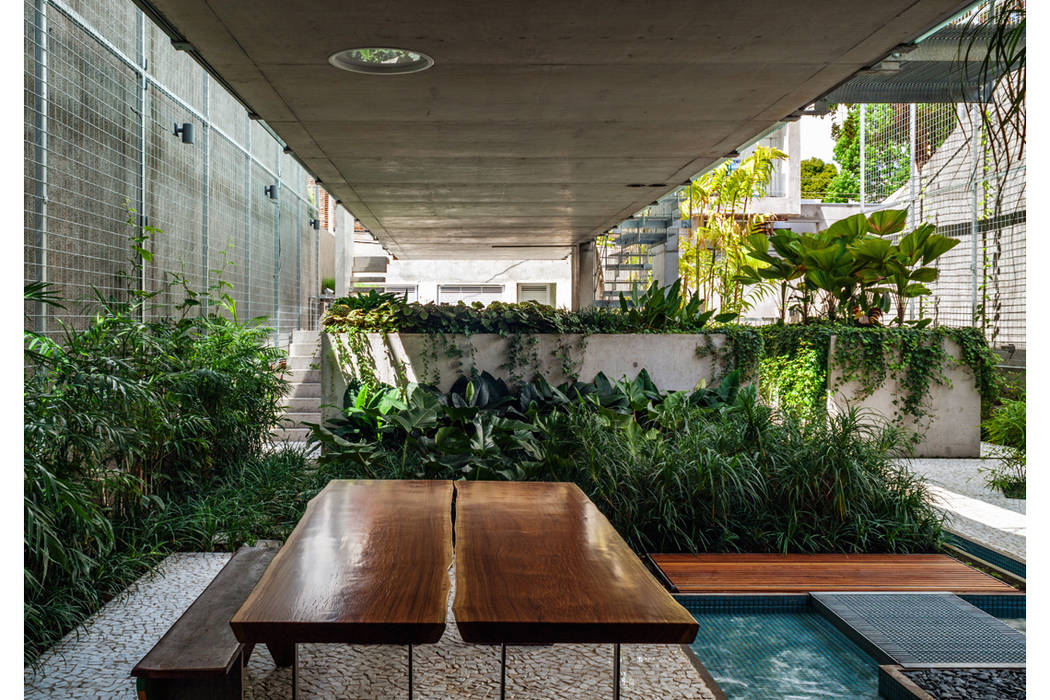 CASA DE FIM DE SEMANA EM SÃO PAULO, spbr arquitetos spbr arquitetos House