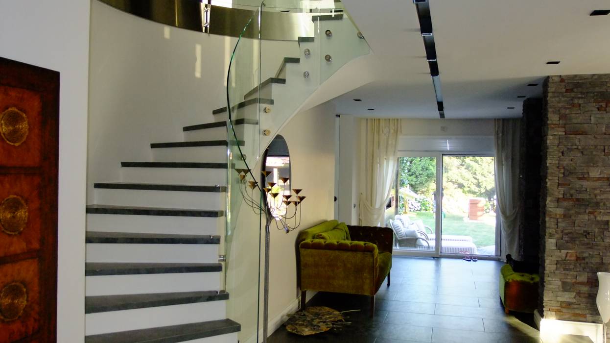 homify Modern corridor, hallway & stairs