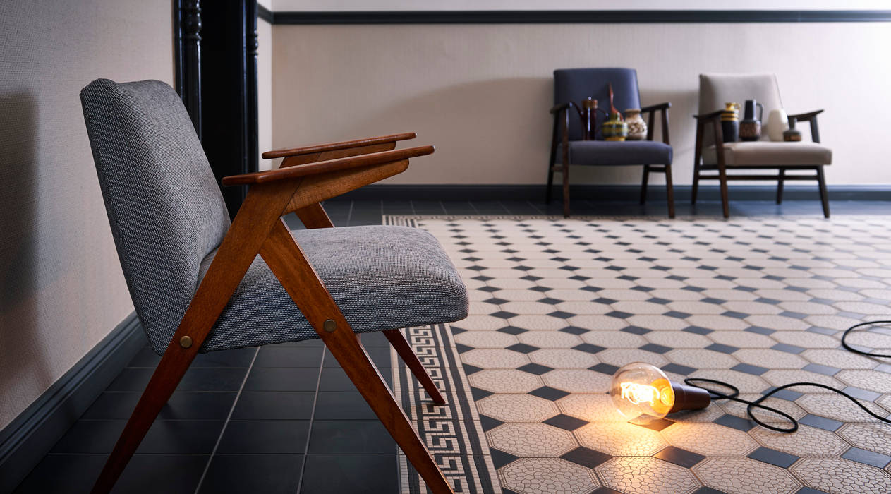 Seltener sessel 60er jahre: wohnzimmer von homify | homify Seltener sessel 60er jahre: wohnzimmer von homify | homify