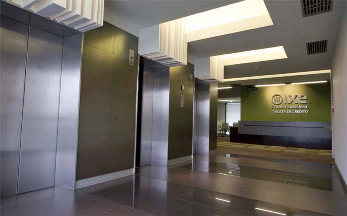 Corporativo IXE/Banco Deuno, usoarquitectura usoarquitectura Estudios y despachos de estilo moderno
