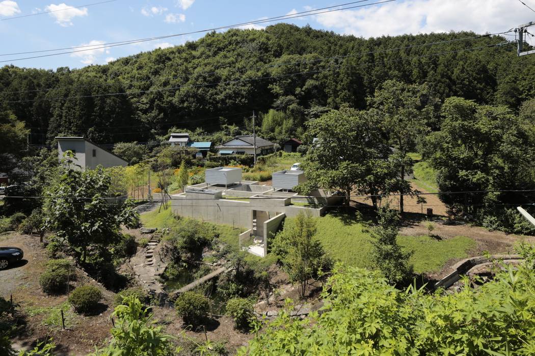 ヒュッテ閑馬, 上原和建築研究所/ Kazu Uehara Atelier, architects: 上原和建築研究所/ Kazu Uehara Atelier, architectsが手掛けた折衷的なです。,オリジナル