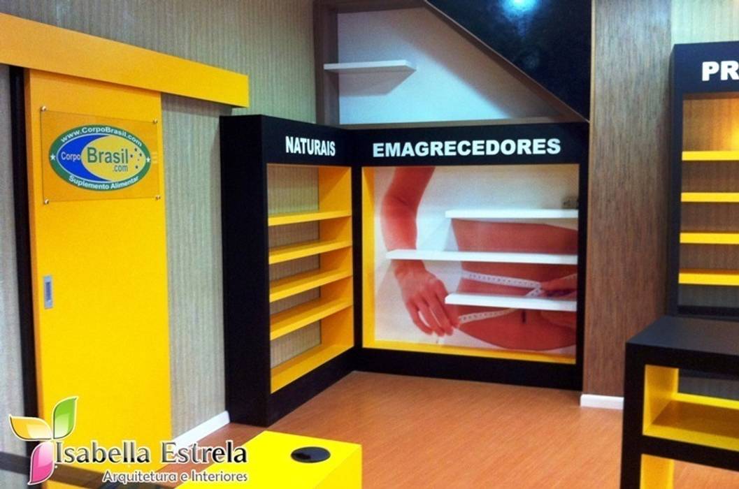 Loja de suplemento alimentar, Isabella Estrela Isabella Estrela Espaços comerciais Propriedade,Amarelo,Luminária,Prédio,Design de interiores,Imobiliária,Pisos,Fachada,Sinalização,Sala,Espaços comerciais