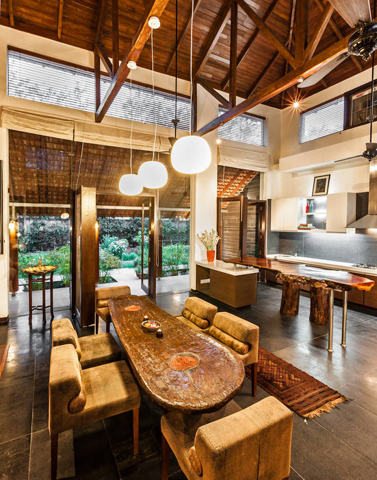 G Farm House, Kumar Moorthy & Associates Kumar Moorthy & Associates Eclectic style dining room
