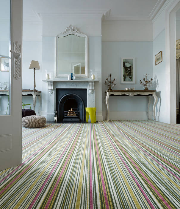 Biscayne Stripe Wools of New Zealand Corredores, halls e escadas modernos