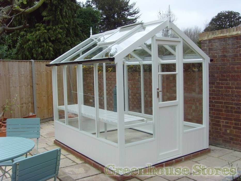 Swallow Kingfisher 6x8 Wooden Greenhouse homify Classic style gardens Greenhouses & pavilions