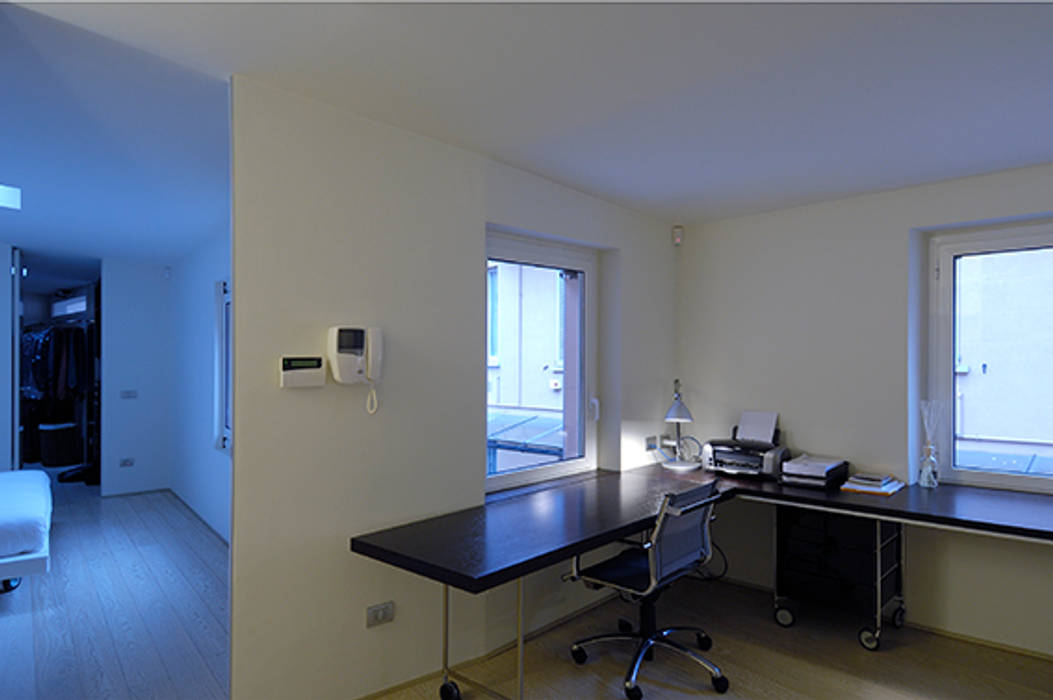 Appartamento su tre livelli, Milano, Cini Boeri Architetti Cini Boeri Architetti Ulteriori spazi