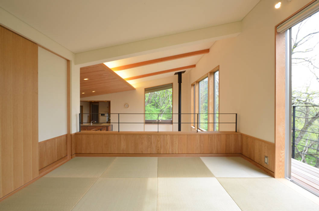 大きな栗の木の下の家, 鎌田建築設計室 鎌田建築設計室 和風デザインの 多目的室