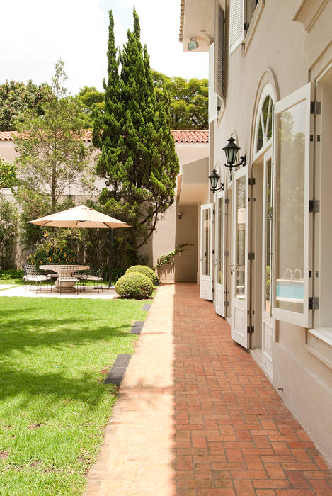 Prado Zogbi Tobar クラシカルな 家