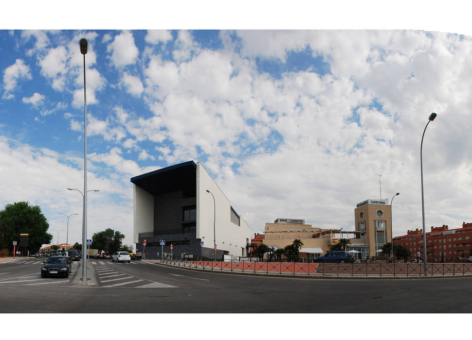 CENTRO CULTURAL PARQUE COIMBRA, Javier Garcia Alda arquitecto Javier Garcia Alda arquitecto Espacios