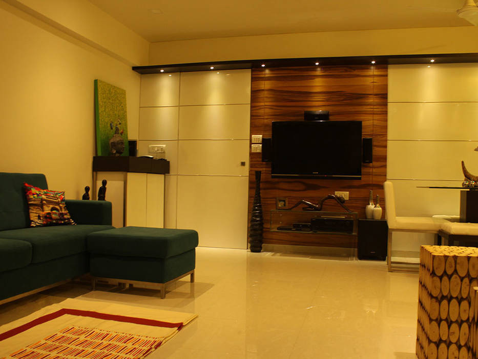 Colourful Abode in Kandivali, S K Designs S K Designs Salones de estilo moderno