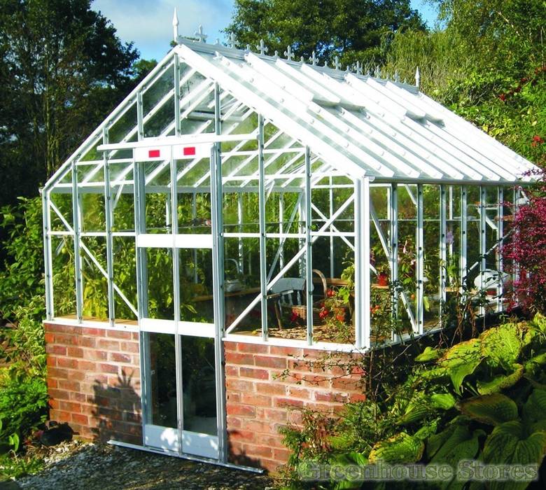 Elite Thyme Dwarf Wall 8ft Wide Greenhouse homify Modern garden Greenhouses & pavilions