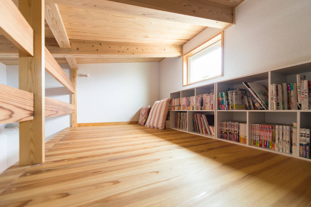 田村の家, Sola sekkei koubou Sola sekkei koubou Salas de entretenimiento de estilo minimalista