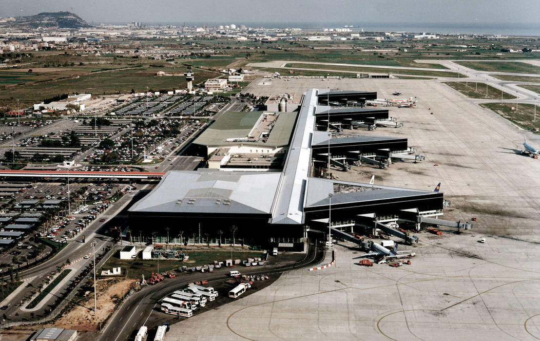 Terminal II at Barcelona Airport, Ricardo Bofill Taller de Arquitectura Ricardo Bofill Taller de Arquitectura