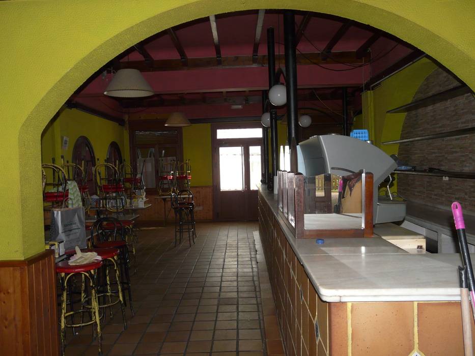 Reforma de café-bar para vinoteca en Bueu: Rosalinda, Estudio de Arquitectura Sra.Farnsworth Estudio de Arquitectura Sra.Farnsworth Commercial spaces Commercial Spaces