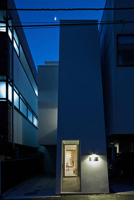 House in Koganei, 石井秀樹建築設計事務所 石井秀樹建築設計事務所 Fotos de Decoración y Diseño de Interiores