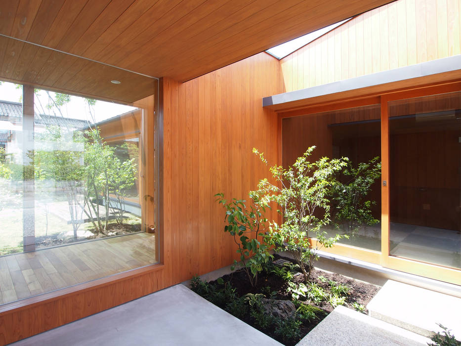 三本松の家 (House in Sanbonmatsu), 合同会社グラムデザイン一級建築士事務所 合同会社グラムデザイン一級建築士事務所 モダンな 家