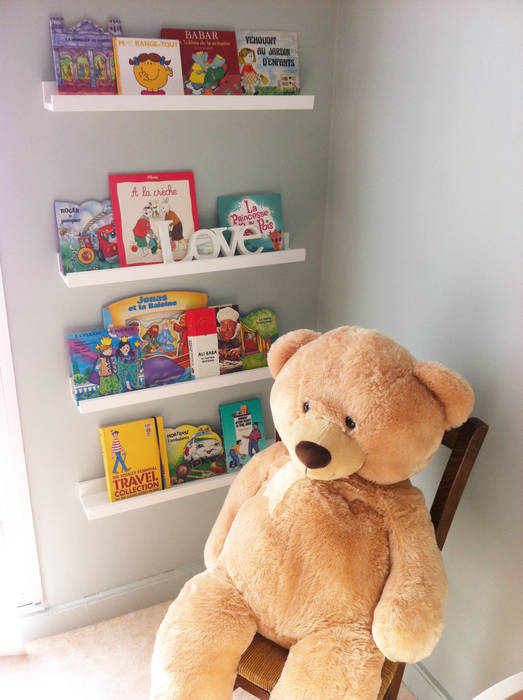 Chambre de bébé de 25m², Judith Wolff Architecte d'intérieur Judith Wolff Architecte d'intérieur Nursery/kid’s room