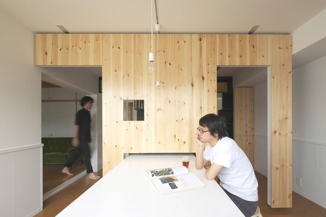 SWITCH apartment, YUKO SHIBATA ARCHITECTS YUKO SHIBATA ARCHITECTS Oficinas y bibliotecas de estilo moderno